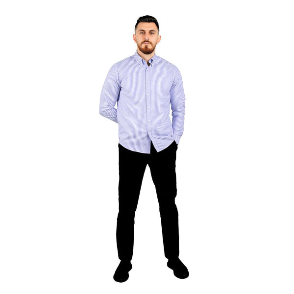 قميص رجالي خالٍ من التجاعيد